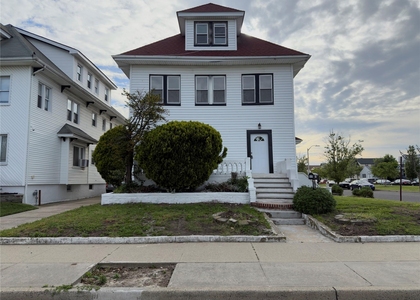 302 West Hudson - Photo 1