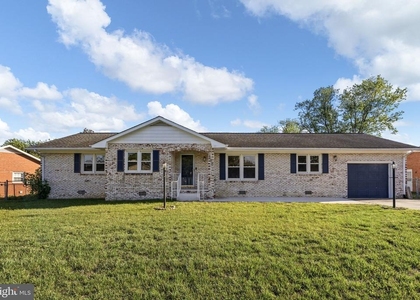 308 Butternut Drive - Photo 1