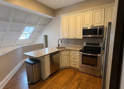 1713 Green Street - Photo 1