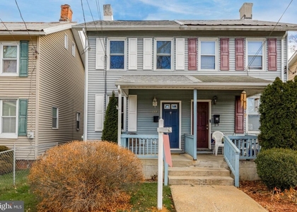 113 S Worthington Street - Photo 1