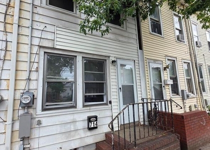 714 Roebling Avenue - Photo 1