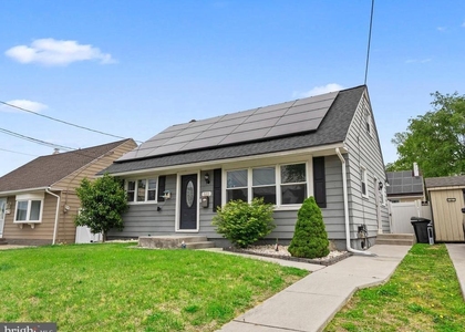 522 Penn Boulevard - Photo 1