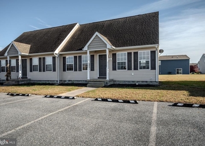 219 N Brown Street - Photo 1