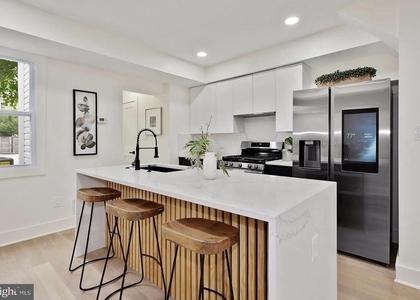 420 20th Street Ne - Photo 1