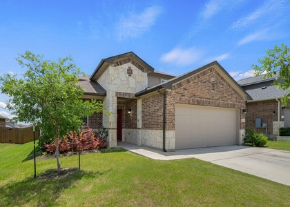 409 Emerald Cv - Photo 1