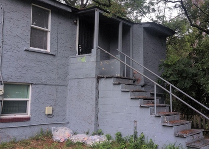 1551 W 33rd Street - Photo 1