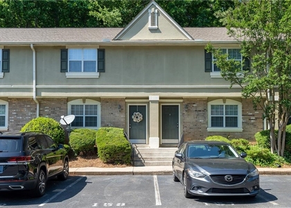 6900 Roswell Road - Photo 1