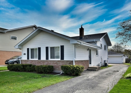 861 S Hawthorne Avenue - Photo 1