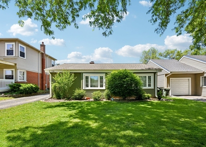 728 N Kennicott Avenue - Photo 1