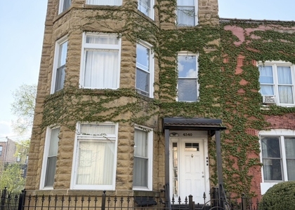 4340 S Berkeley Avenue - Photo 1
