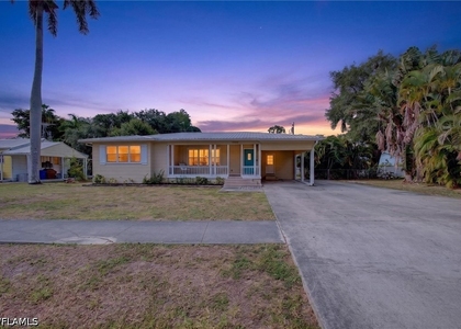 1420 Maravilla Avenue - Photo 1