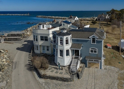 130 Harbor - Photo 1