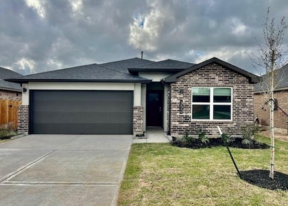 5026 Pine Haven Lane Lane - Photo 1