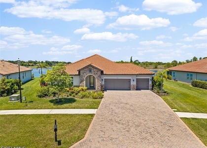 2038 Grove Drive - Photo 1