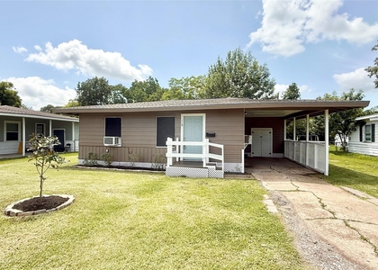 119 Oak Drive - Photo 1