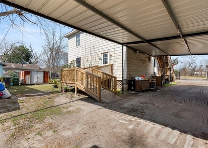 2444 Margaret Street - Photo 1