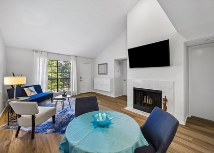 1880 White Oak Drive - Photo 1