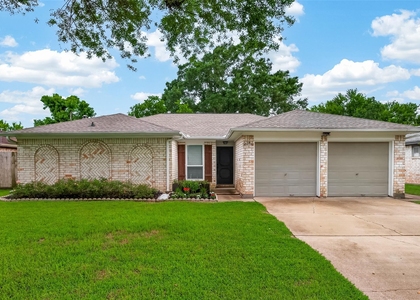 5347 Lincoln Green Drive - Photo 1