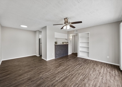 201 Emerson Street - Photo 1
