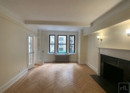East 68 Street - Photo 1