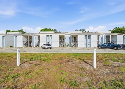3821 N Oak Drive - Photo 1
