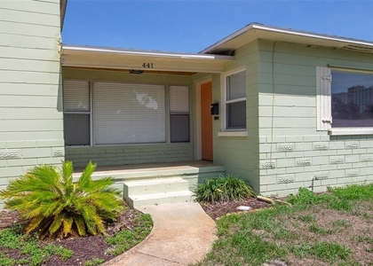 441 57th Street N - Photo 1
