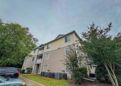 4000 Sw 23rd Street - Photo 1