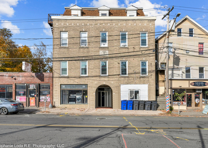 82-86 Water Street - Photo 1