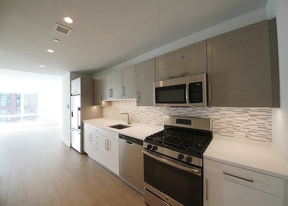 555 10th Avenue - Photo 1