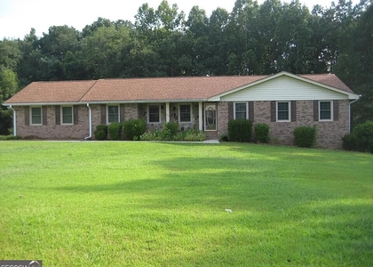 145 Redwood Circle - Photo 1