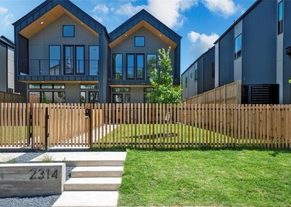 2324 Kirby Street - Photo 1