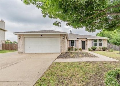 337 Snapdragon Court - Photo 1