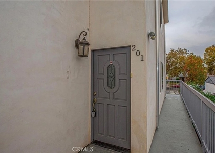 242 W Linden Ave. - Photo 1