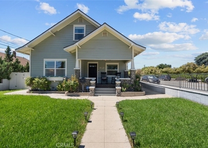 329 N Campus Avenue - Photo 1