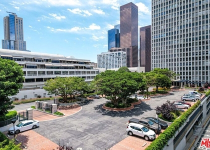 800 W 1st Street - Photo 1