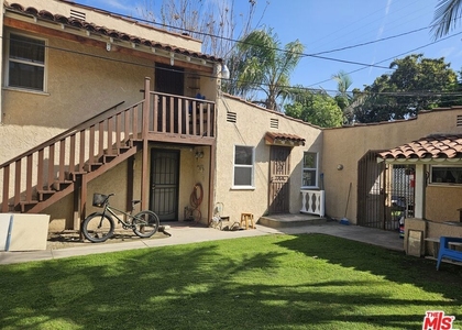2226 Zoe Avenue - Photo 1