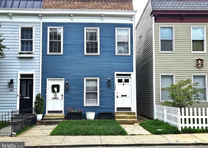 404 N Payne Street - Photo 1