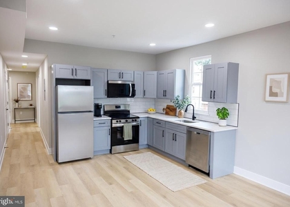 1201 Lindley Avenue - Photo 1