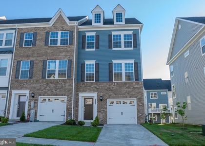 7606 River Reach Rd - Photo 1