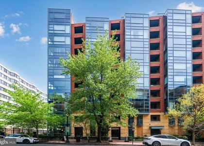 1117 10th Street Nw - Photo 1