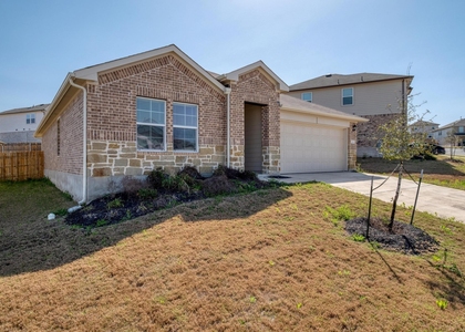 109 Bethpage Dr - Photo 1