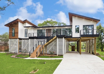 407 Brook Hollow Drive - Photo 1