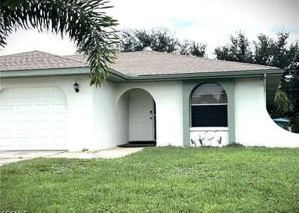 919 Se 14th Street - Photo 1