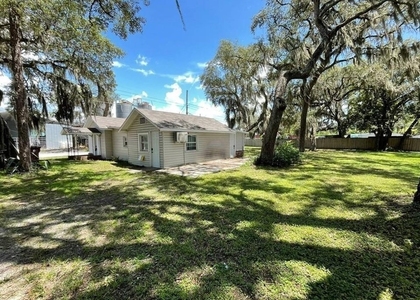 111 Palmetto Lane W - Photo 1