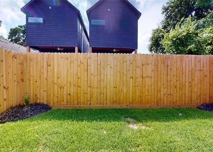 4305 Rogers Street - Photo 1