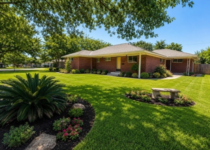807 W Murrill Street - Photo 1