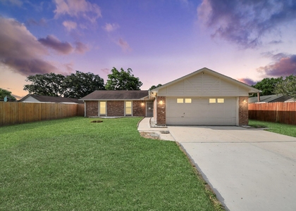 14007 Fleur De Lis Boulevard - Photo 1