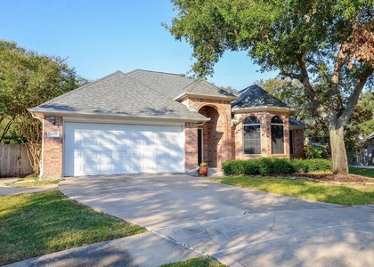 4606 Russett Lane - Photo 1