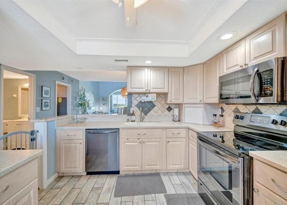 9604 Cortez Road W - Photo 1