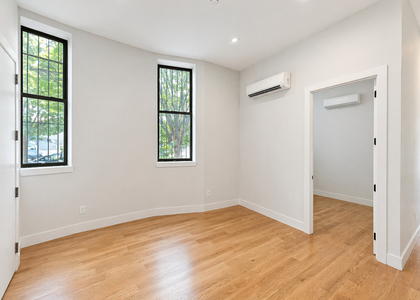 483 Evergreen Avenue - Photo 1